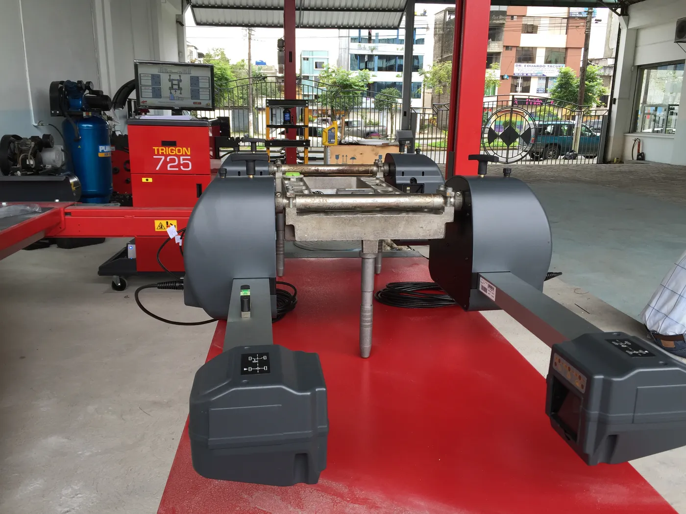 Alineadora Mondolfo Ferro Trigon 725